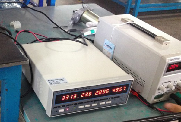 關(guān)于電機電壓和轉(zhuǎn)速的選擇方法 關(guān)于電機電壓和轉(zhuǎn)速的選擇方法